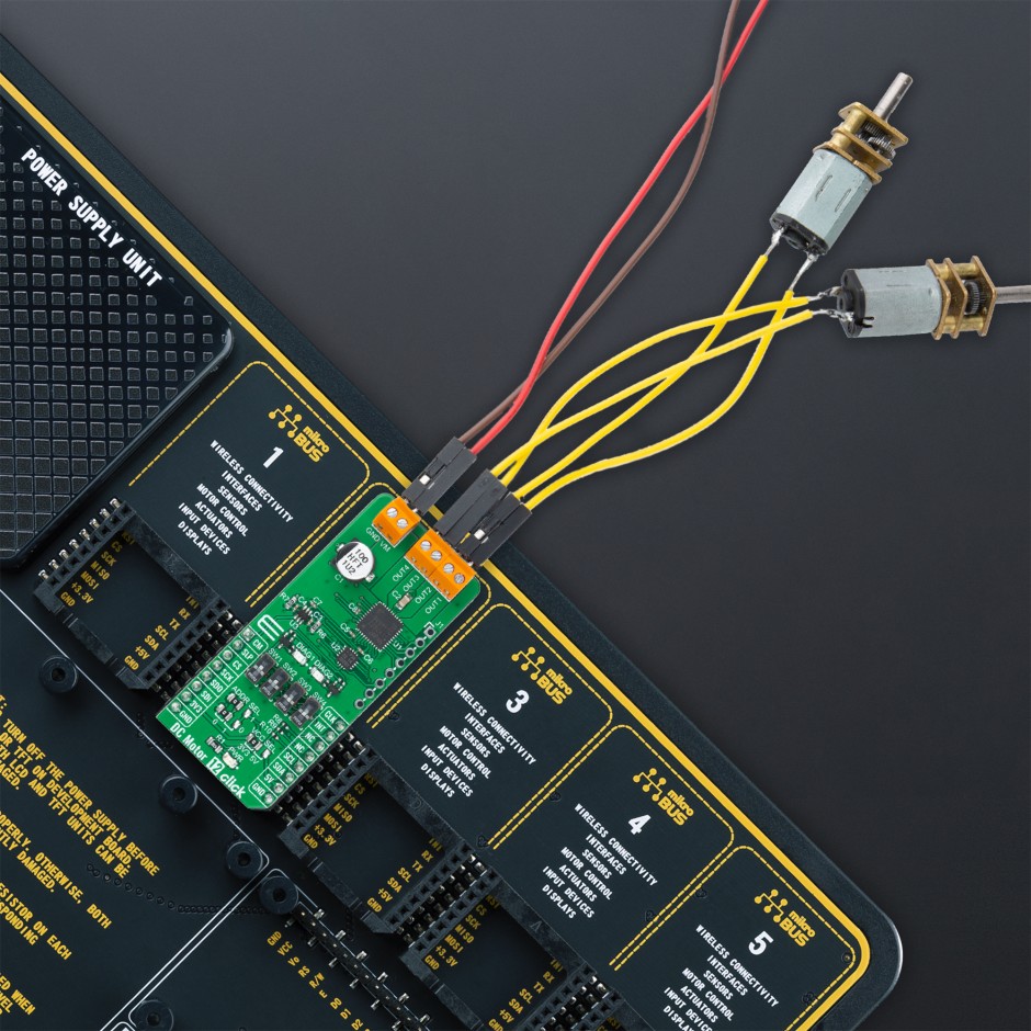 DC Motor 12 Click with TB9054FTG Motor Driver