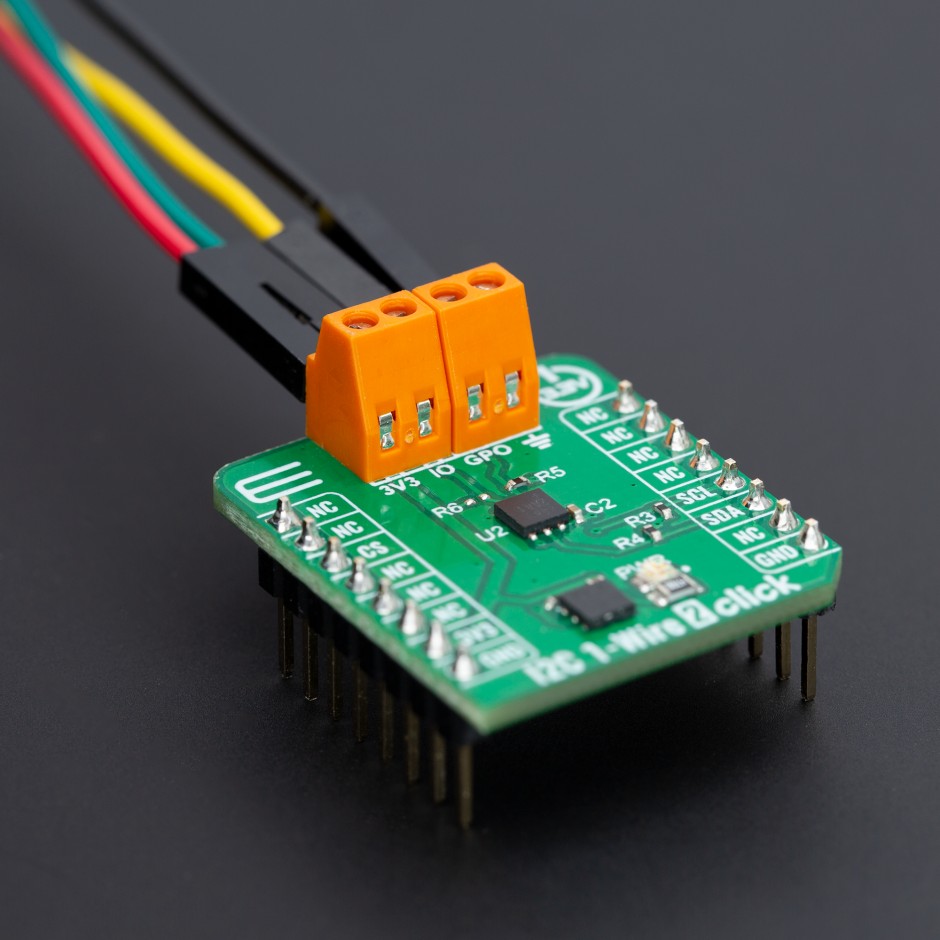 I2C 1-Wire 2 Click with DS2485 Bridge Interface
