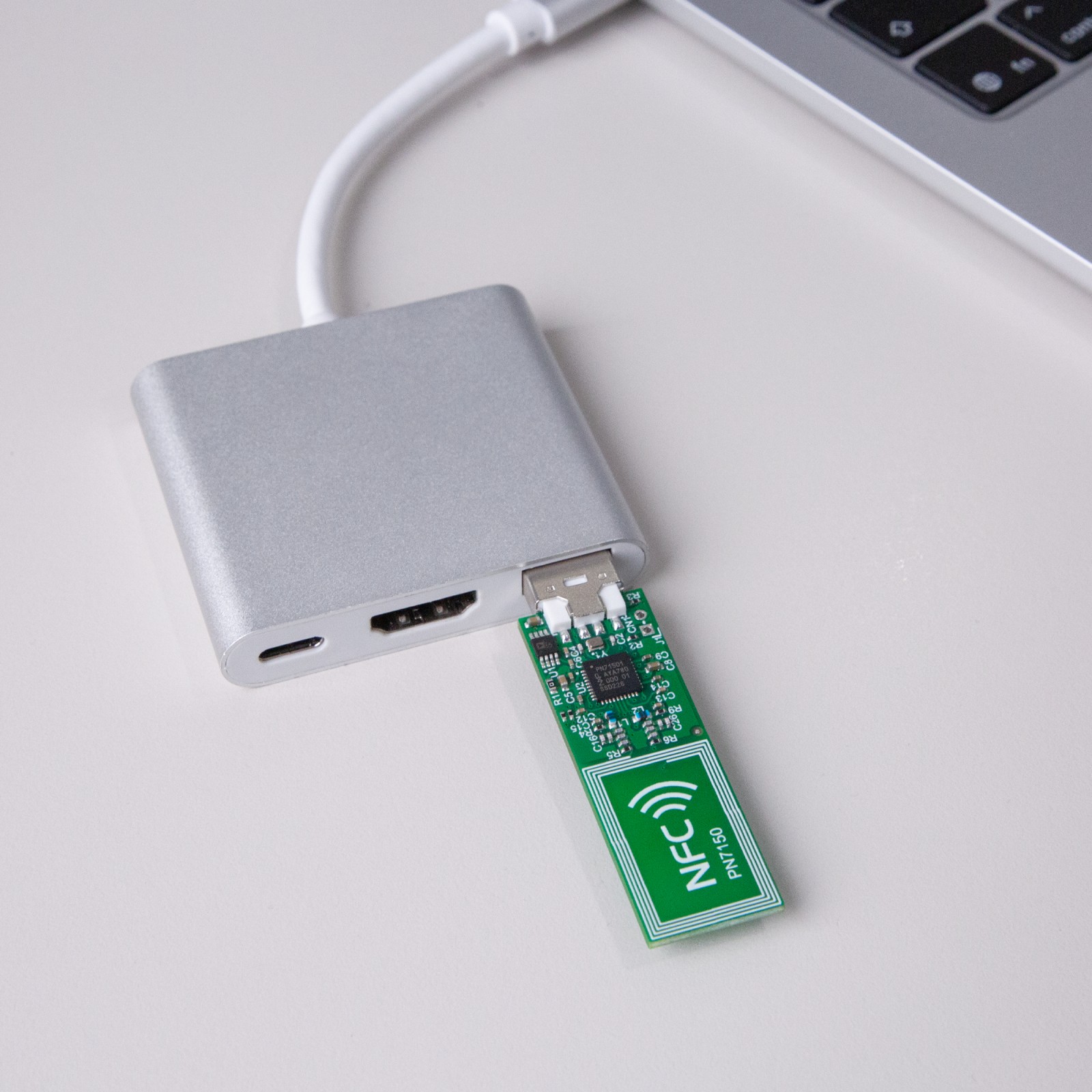 Usb Nfc Module NFC USB Dongle - USB-based NFC Reader/Writer | MIKROE-2540