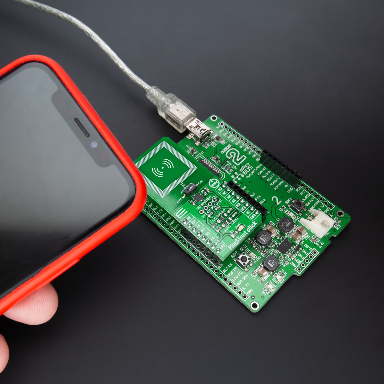 Plug&Trust Click | Mikroe