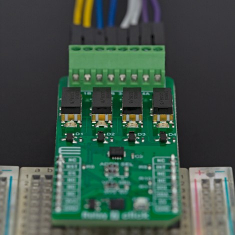 Relay 7 Click